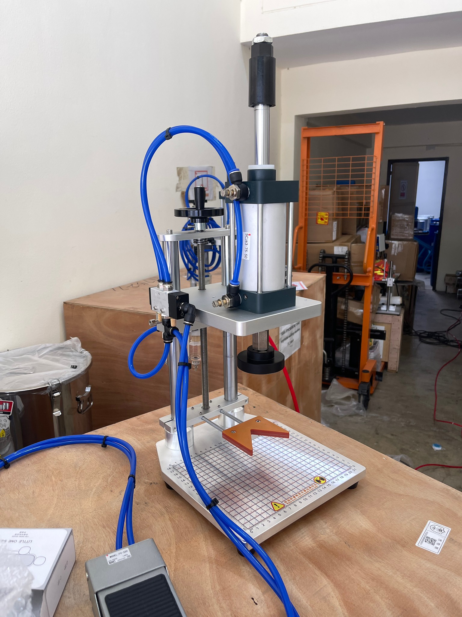 🌈15922 เครื่องกดปิดฝาขวด ขวดน้ำดื่ม ขวดอาหารเสริม ขวดโปรตีน ขวดซอส ขวดน้ำมัน CYT-03