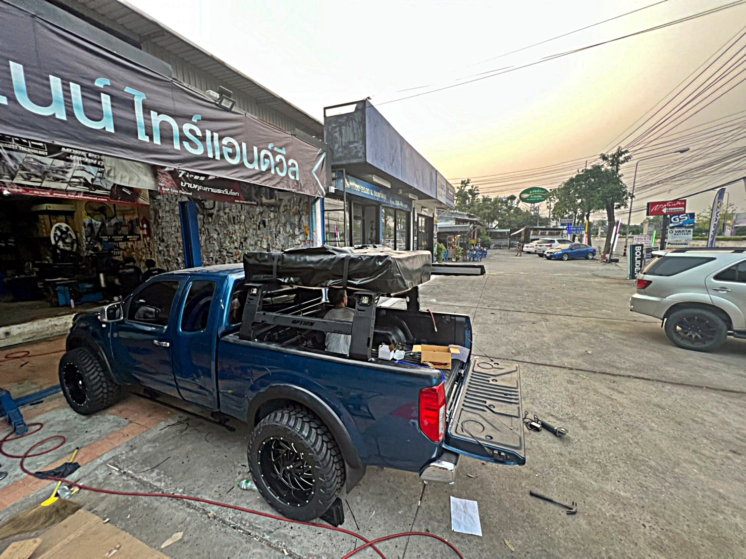 NISSAN_NAVARA_แปลงร่าง ทรงเมกา