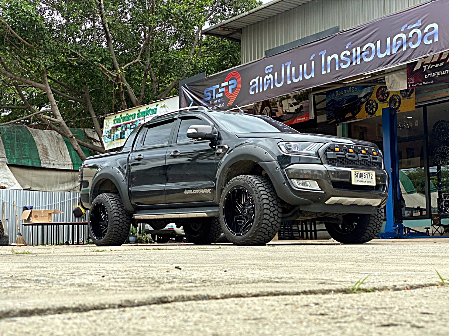 FORD WILDTRAK จัดทรงเมกาที่ STEP9
