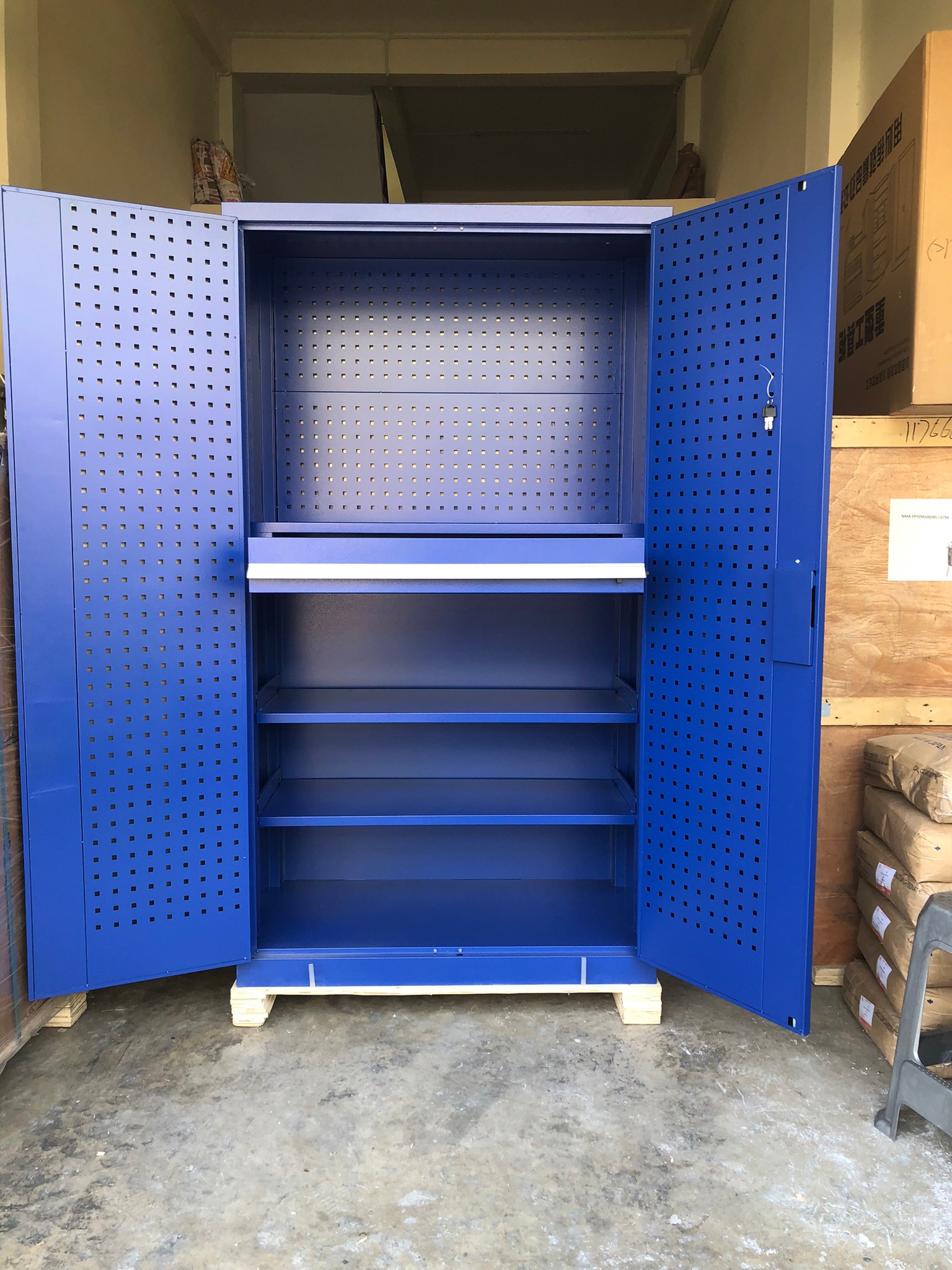 ตู้เก็บเครื่องมืออเนกประสงค์ บานประตูคู่ เก็บอะไหล่ เครื่องมือช่าง รุ่น SSM-01