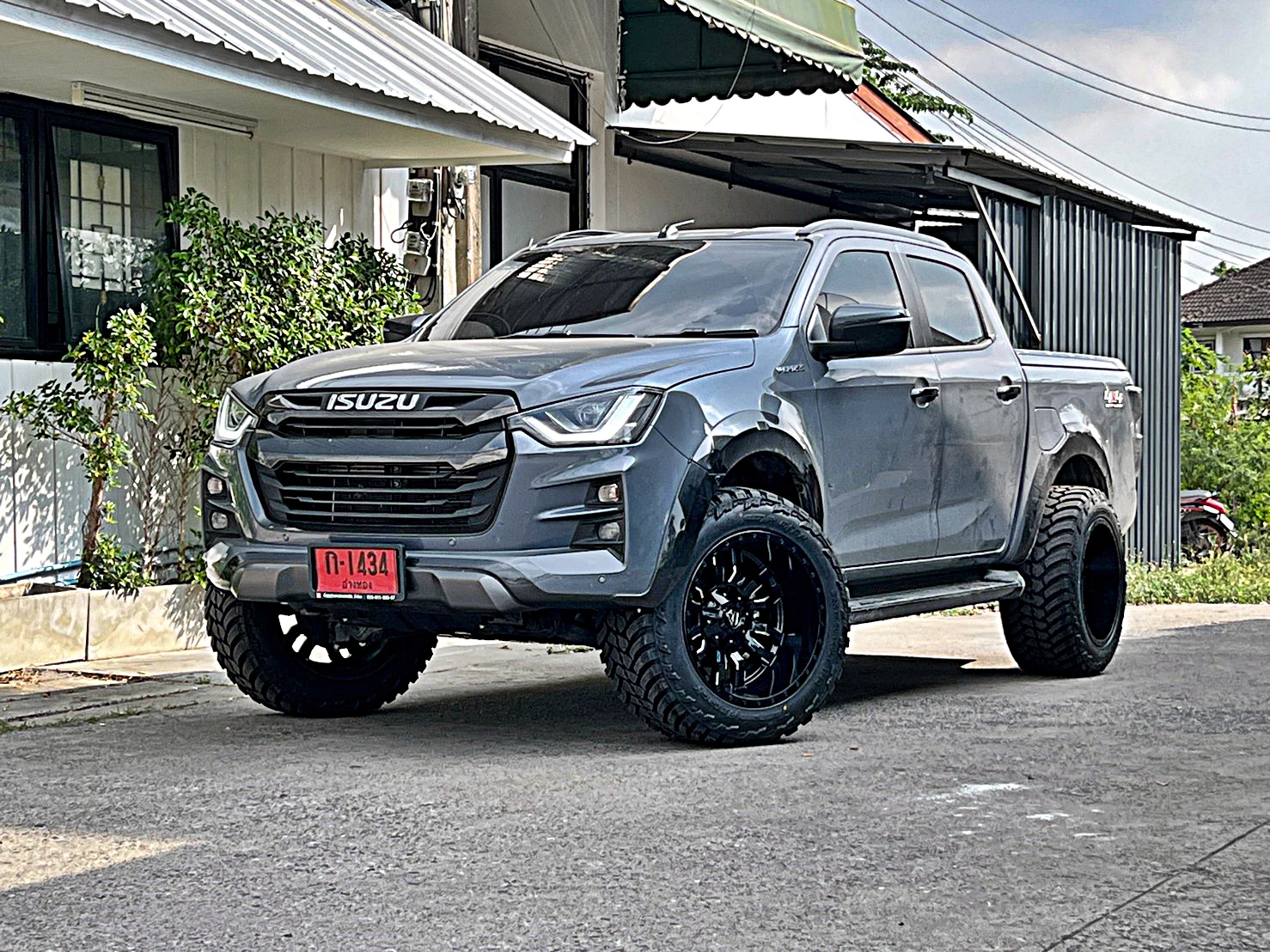 D-MAX ทรงเมกา จากอุธยา