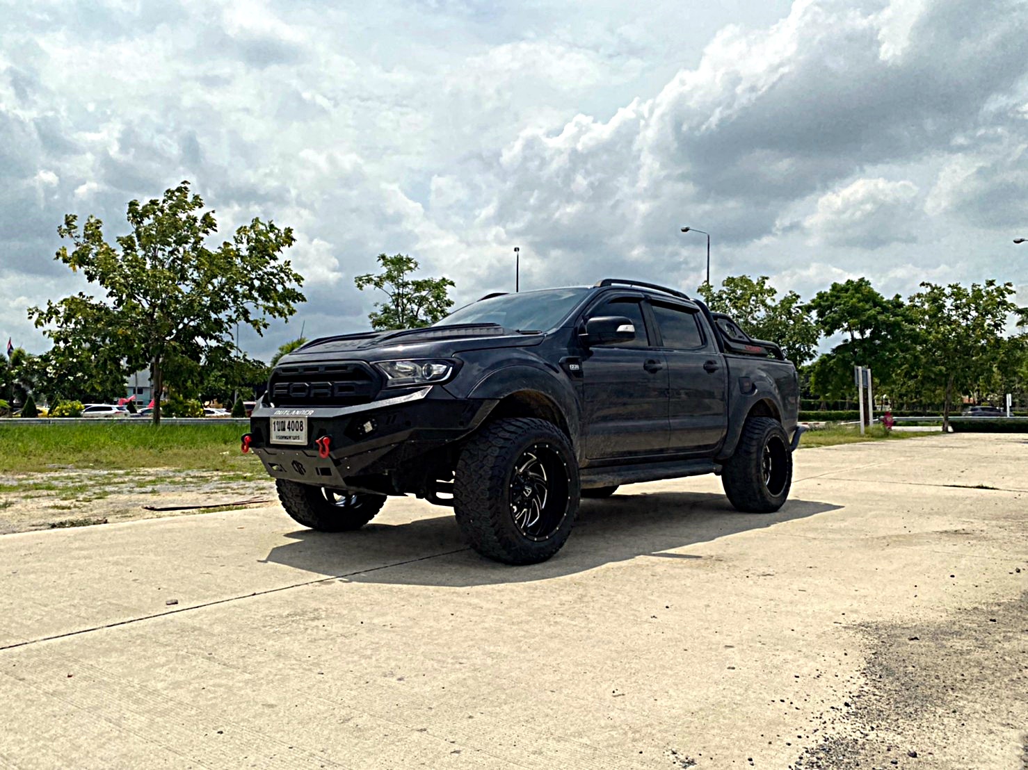 FORD จัดชุดใหม่ ทรงเมกาที่ STEP9