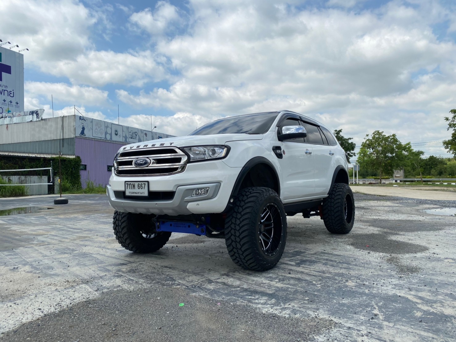 FORD EVEREST ยก6นิ้ว จัด FULLSET ที่ STEP9