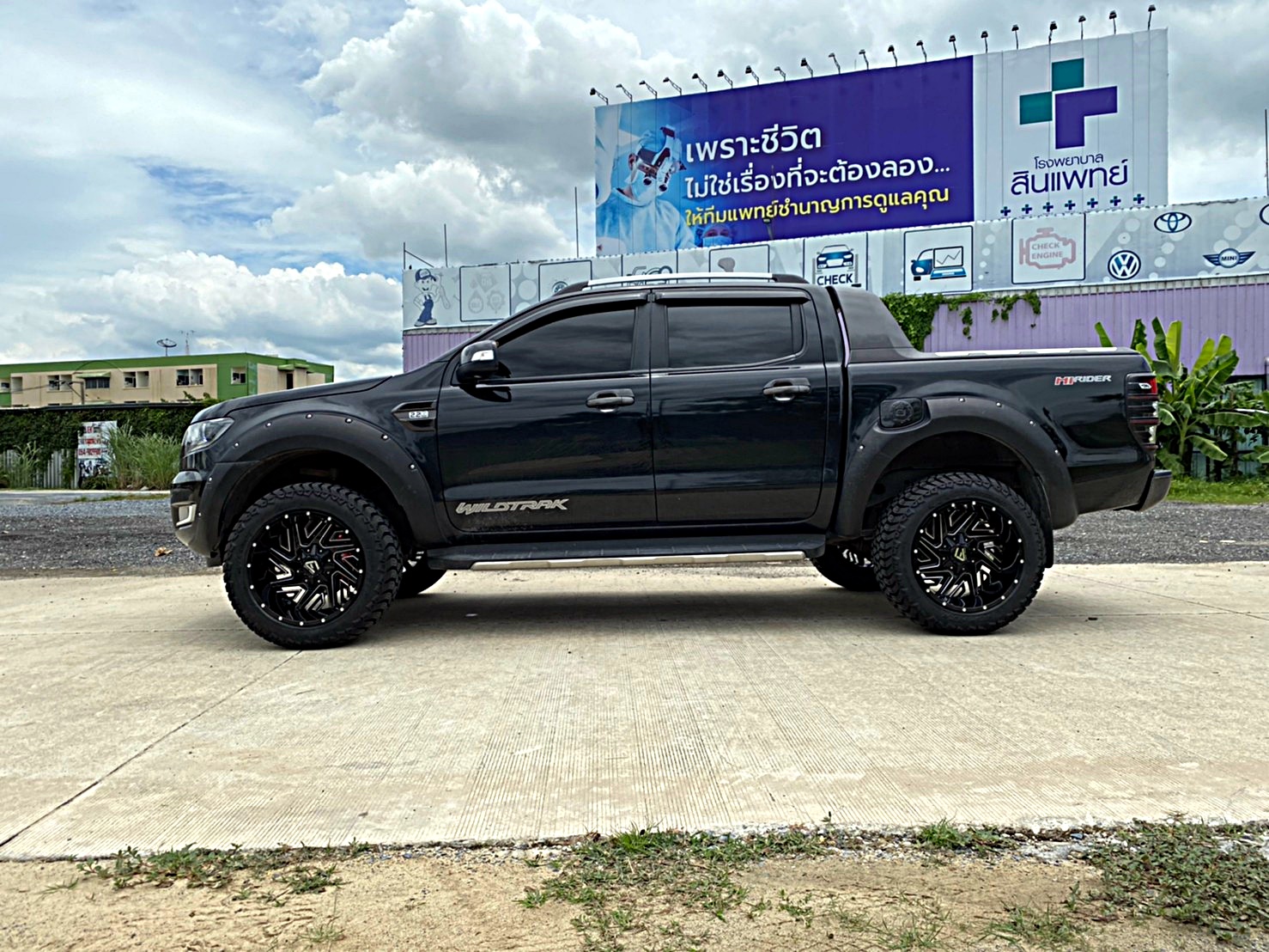 FORD WILDTRAK จัดทรงเมกาที่ STEP9