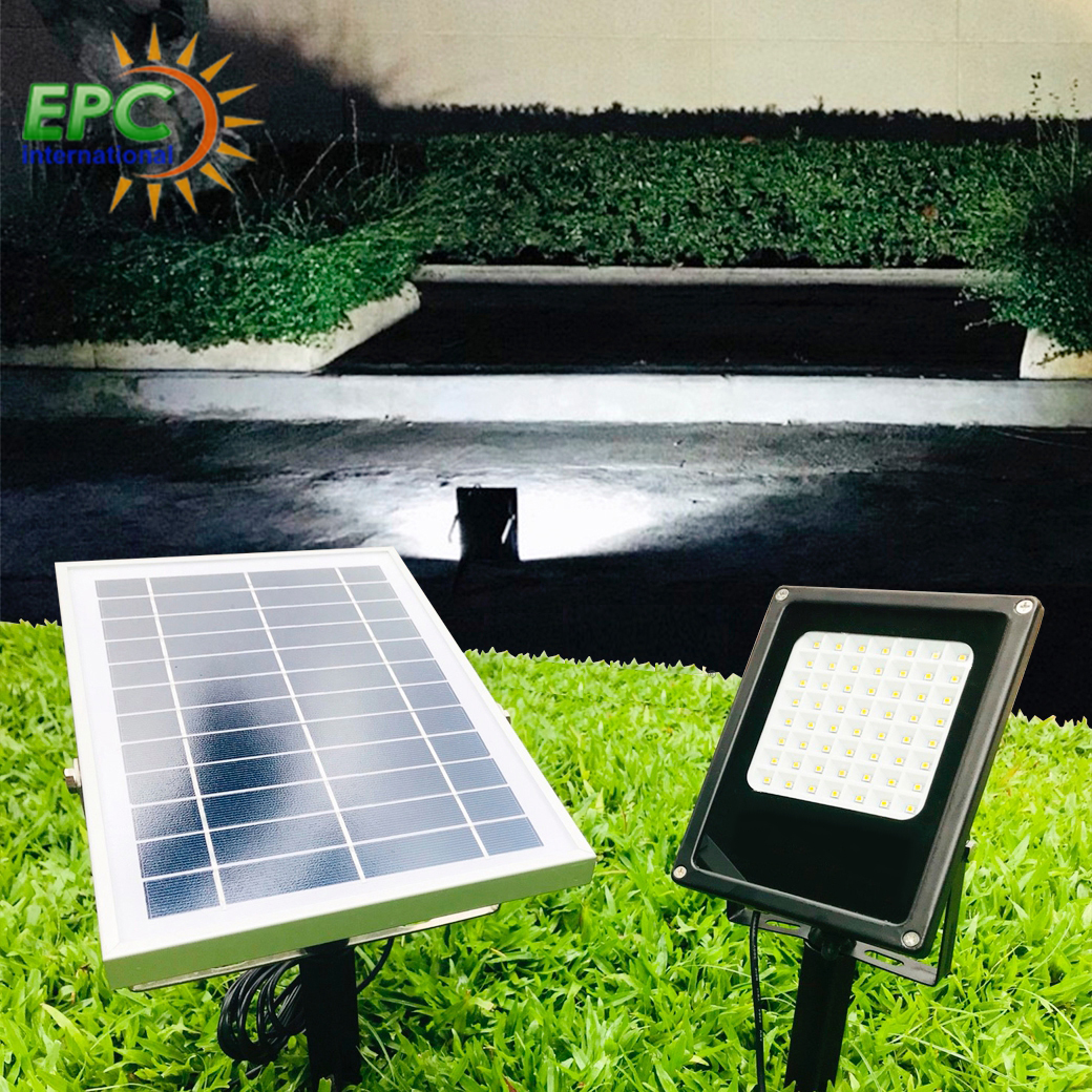 สปอตไลท์ปักสนาม 56 smd led เเผงโซล่าเซลล์ 6 watt (เเสง : ขาว)