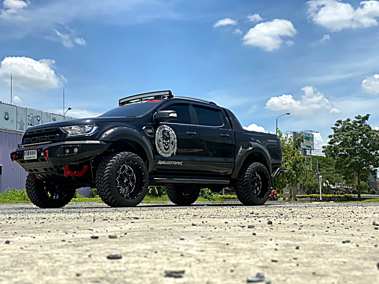 FORD WILDTRACK ทรงเมกา