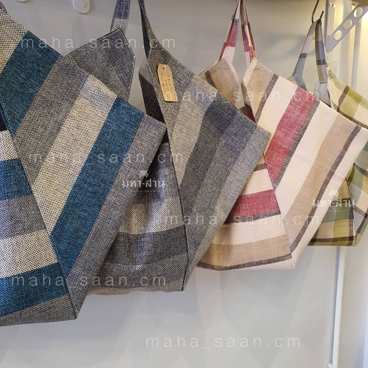 กระเป๋าผ้าสะพาย ทรง6เหลี่ยม คละสี 💮