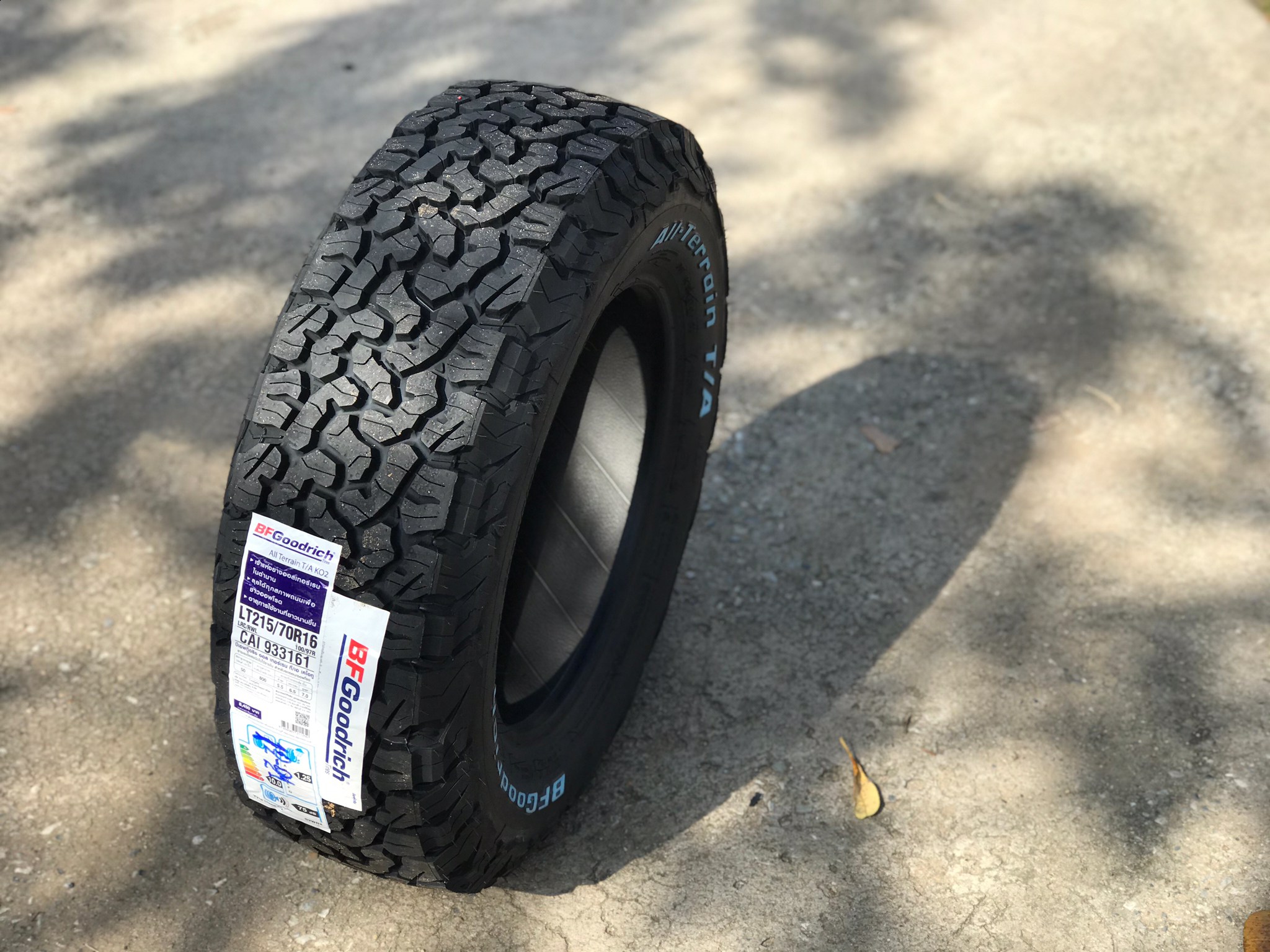 BF GOODRICH KO2 215/70-16 ถูกสุดที่ STEP9