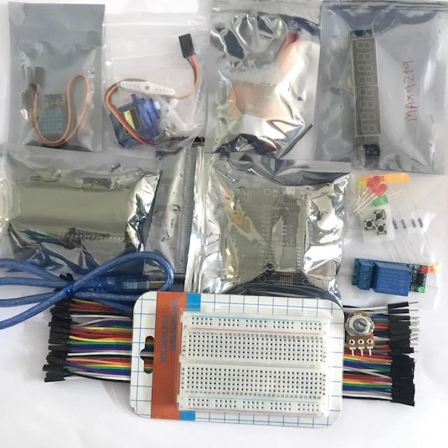 ชุดทดลองคอร์สออนไลน์ "เรียนรู้ NodeMCU/ESP8266 และ IoT" ESP8266-IoT