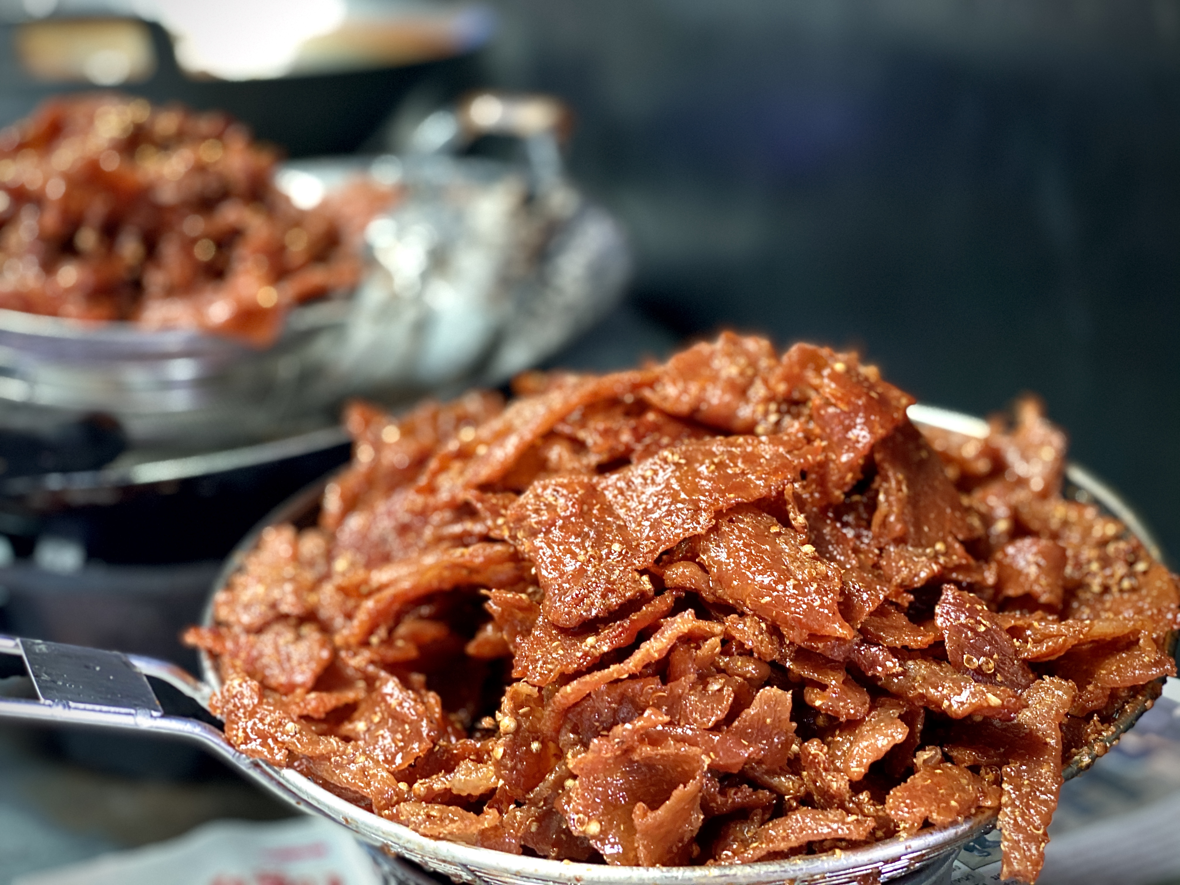 หมูแดดเดียว ใส่ลูกผักชี สูตรนิ่ม ไม่ติดมัน ทอดเสร็จพร้อมส่ง ราคาถูก