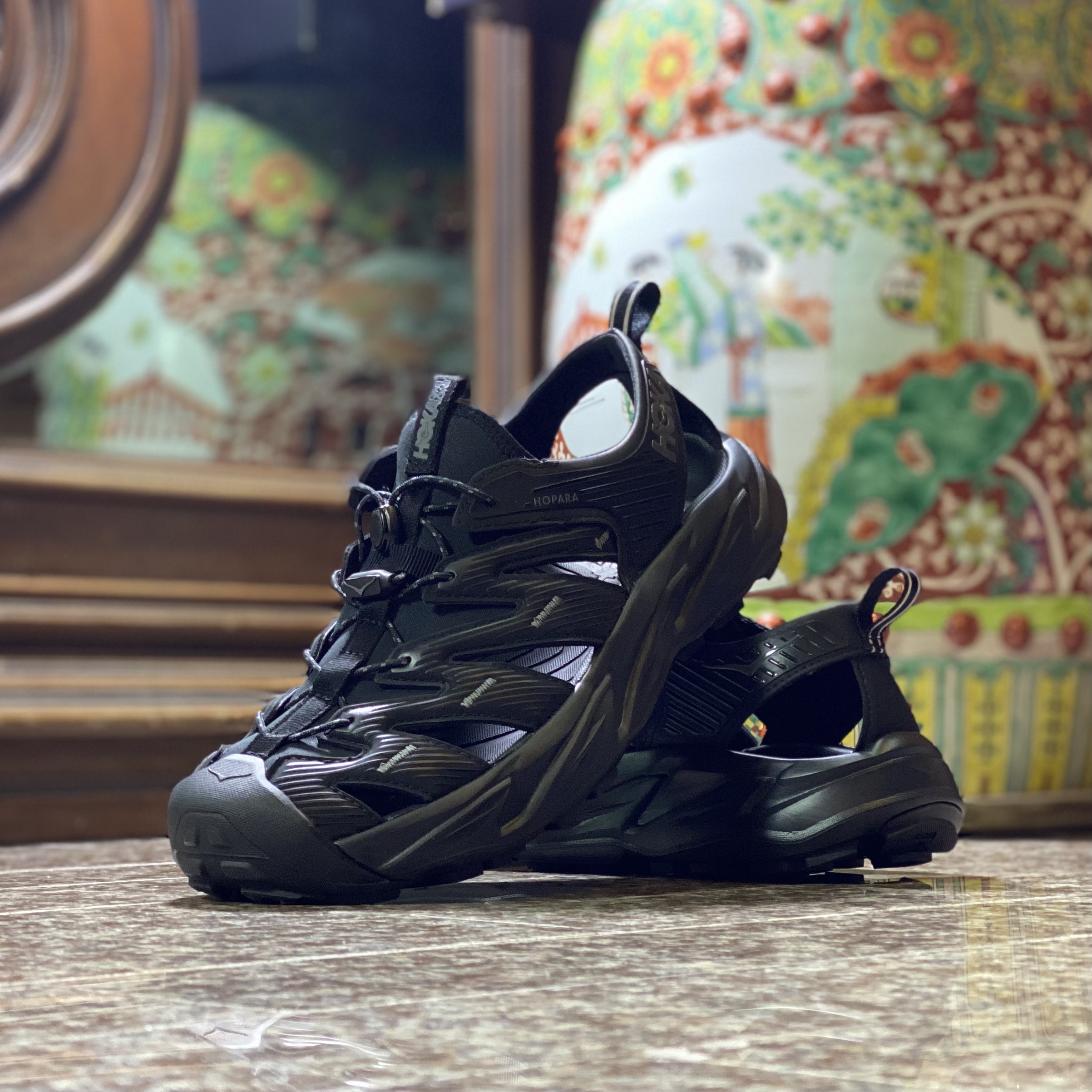 รองเท้า HOKA Hopara ‘TripleBlack‘ (W7.5/8US)