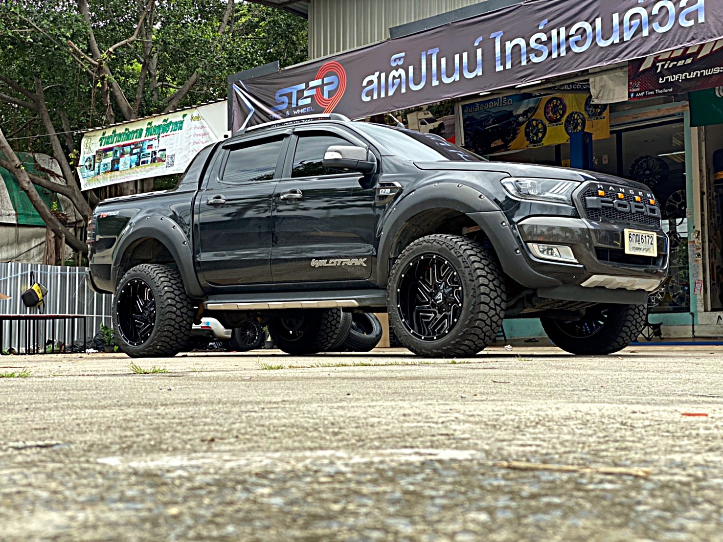 FORD WILDTRAK จัดทรงเมกาที่ STEP9