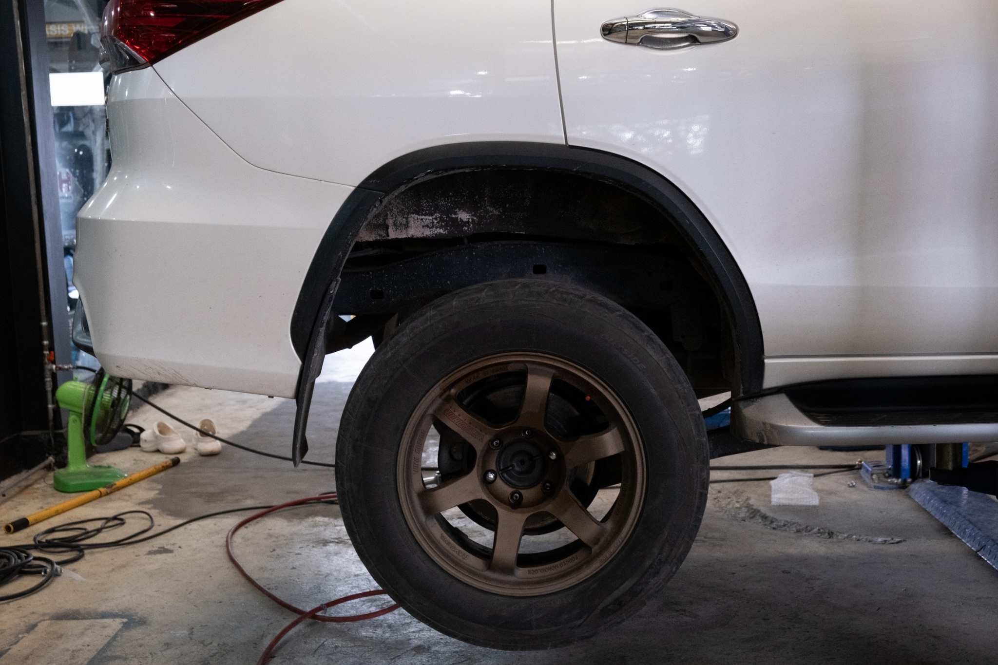TOYOTA FORTUNER ทรงเมกาที่ STEP9