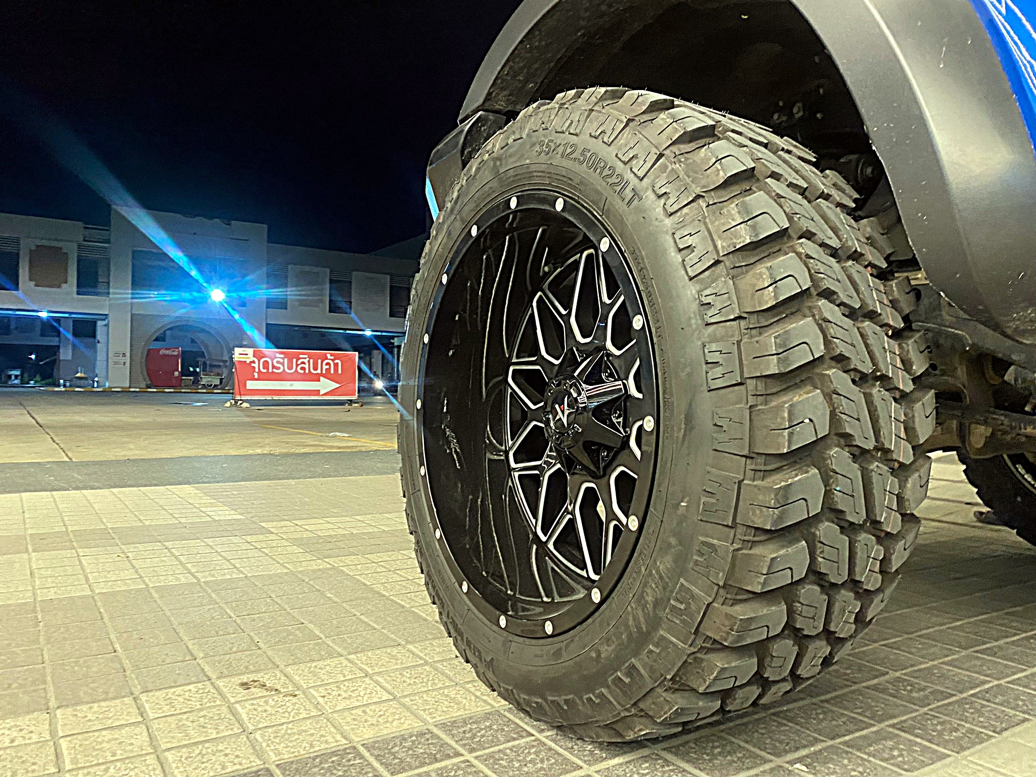 FORD RAPTOR จัดทรงเมกาที่ STEP9