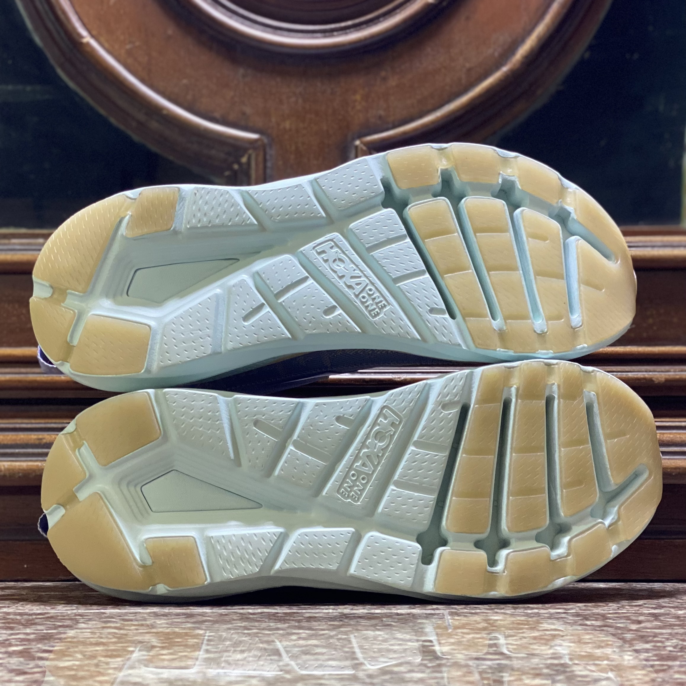 รองเท้า HOKA Elevon 2 ‘Mental Health’ (M9US)