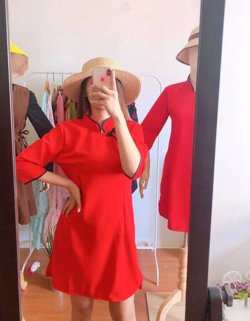 เดรสกี่เพ้าสีแดง