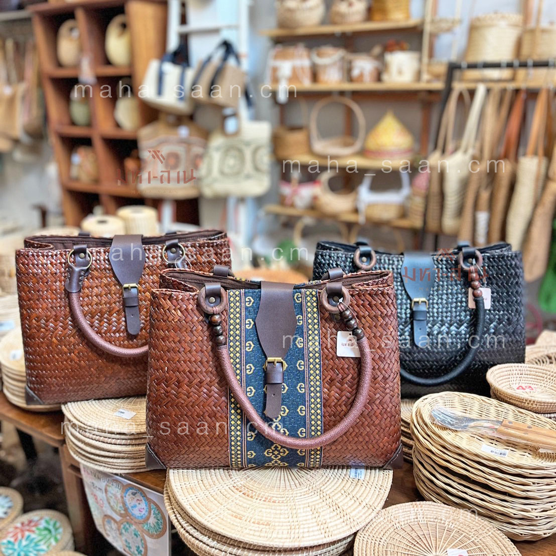 กระเป๋ากระจูด ออกงาน คล้องแขน คุณนาย 👜