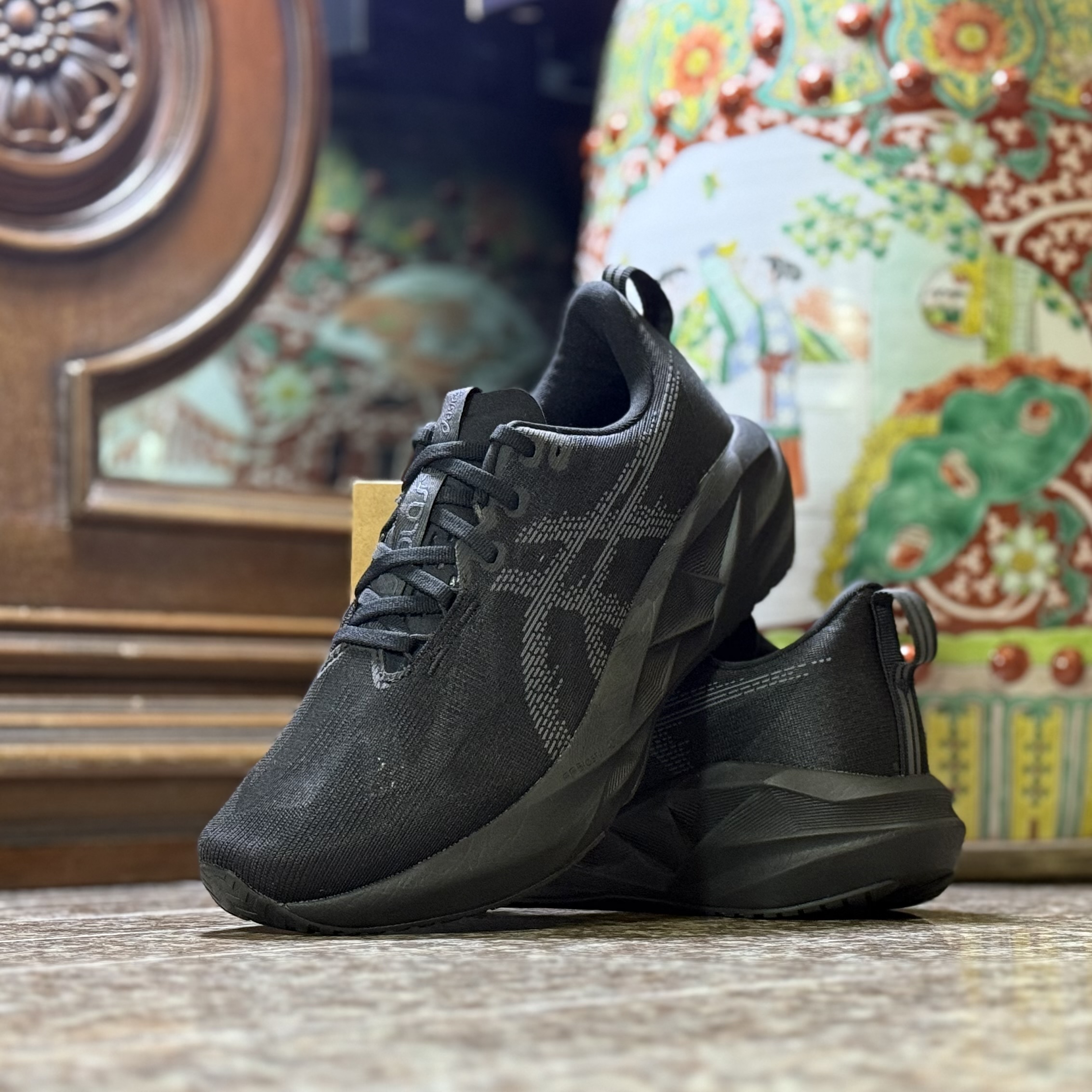 รองเท้าวิ่ง ASICS NovaBlast 5 ‘AllBlack’ (M9.5US)