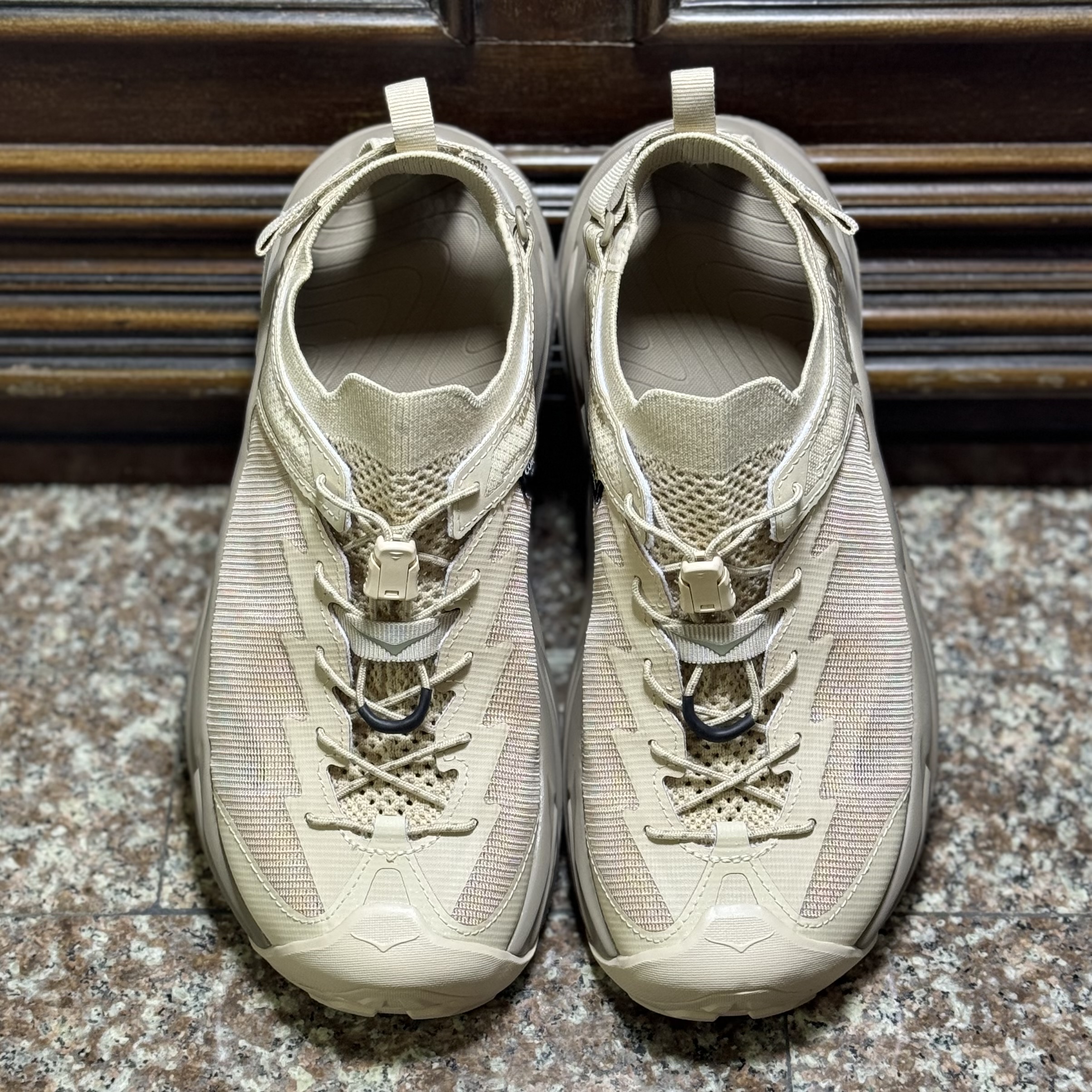รองเท้า HOKA Hopara 2 ‘Shifting Sand/Dune‘ (M9US)