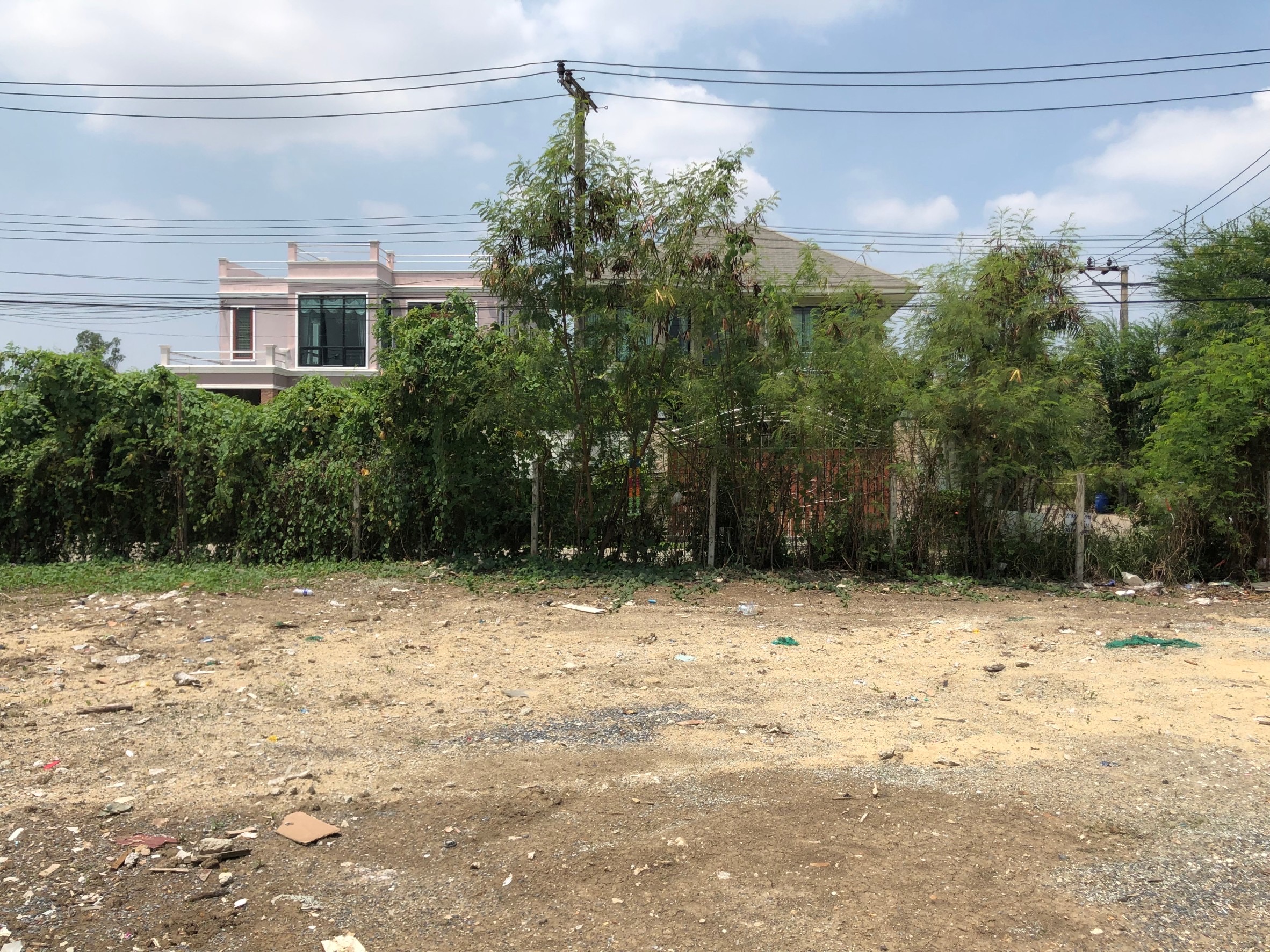 ที่ดินเปล่า ซอยเฉลิมพระเกียรติ ร.9 48