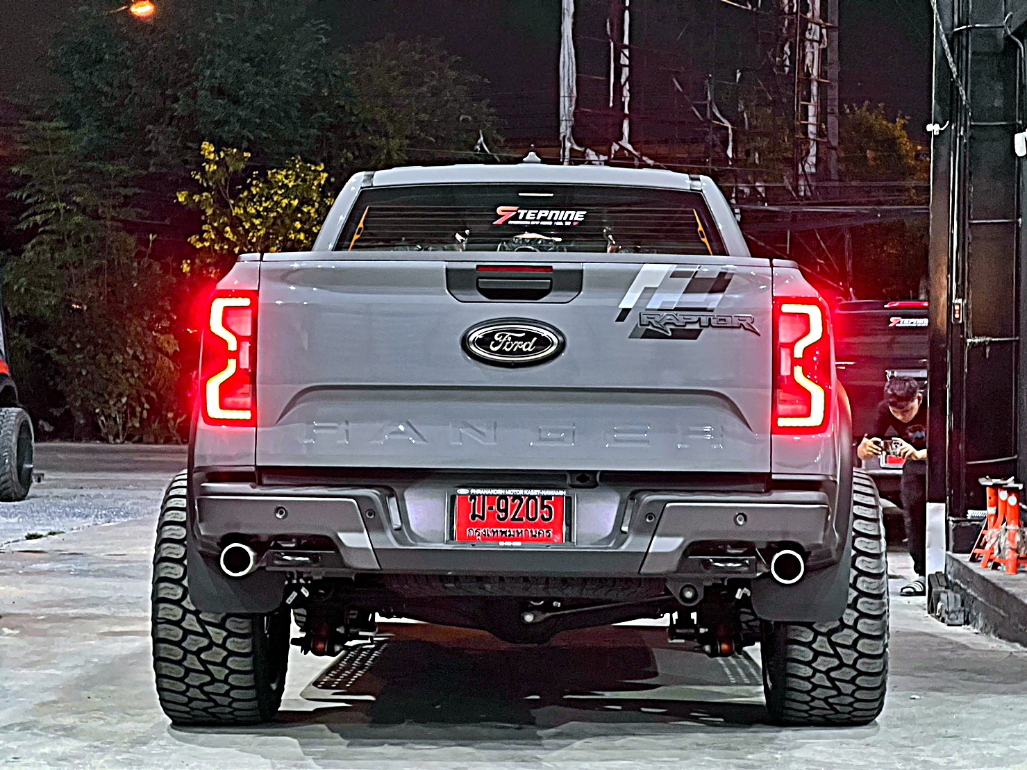 ส่งงาน RAPTOR V6 หล่อจบ ที่ Step9 ล้อแท้ HOSTILE H113