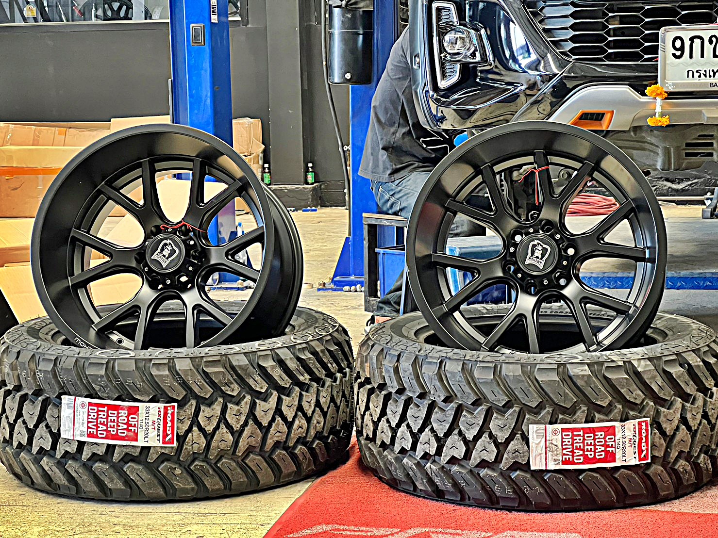 TOYOTA REVO แต่งทรงเมกาที่ STEP9