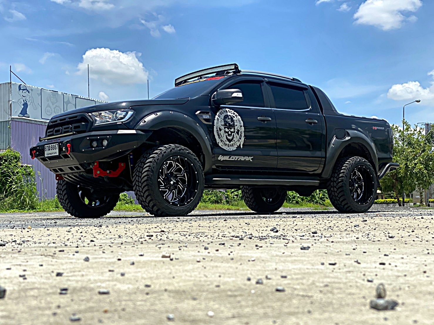 FORD WILDTRACK ทรงเมกา