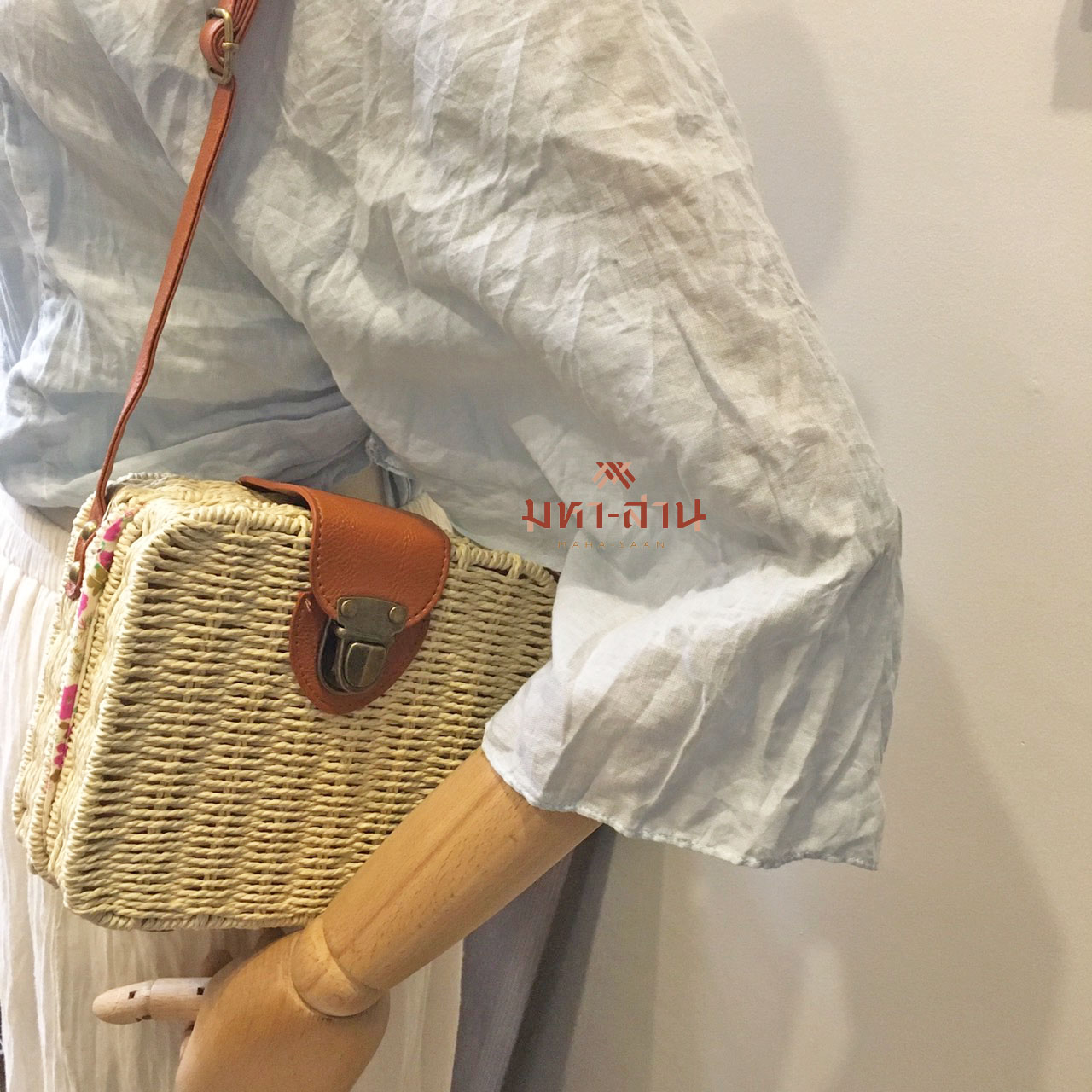 กระเป๋าถักแข็ง เหลี่ยม ขนาดกว้าง7นิ้ว สูง6.5นิ้ว✨