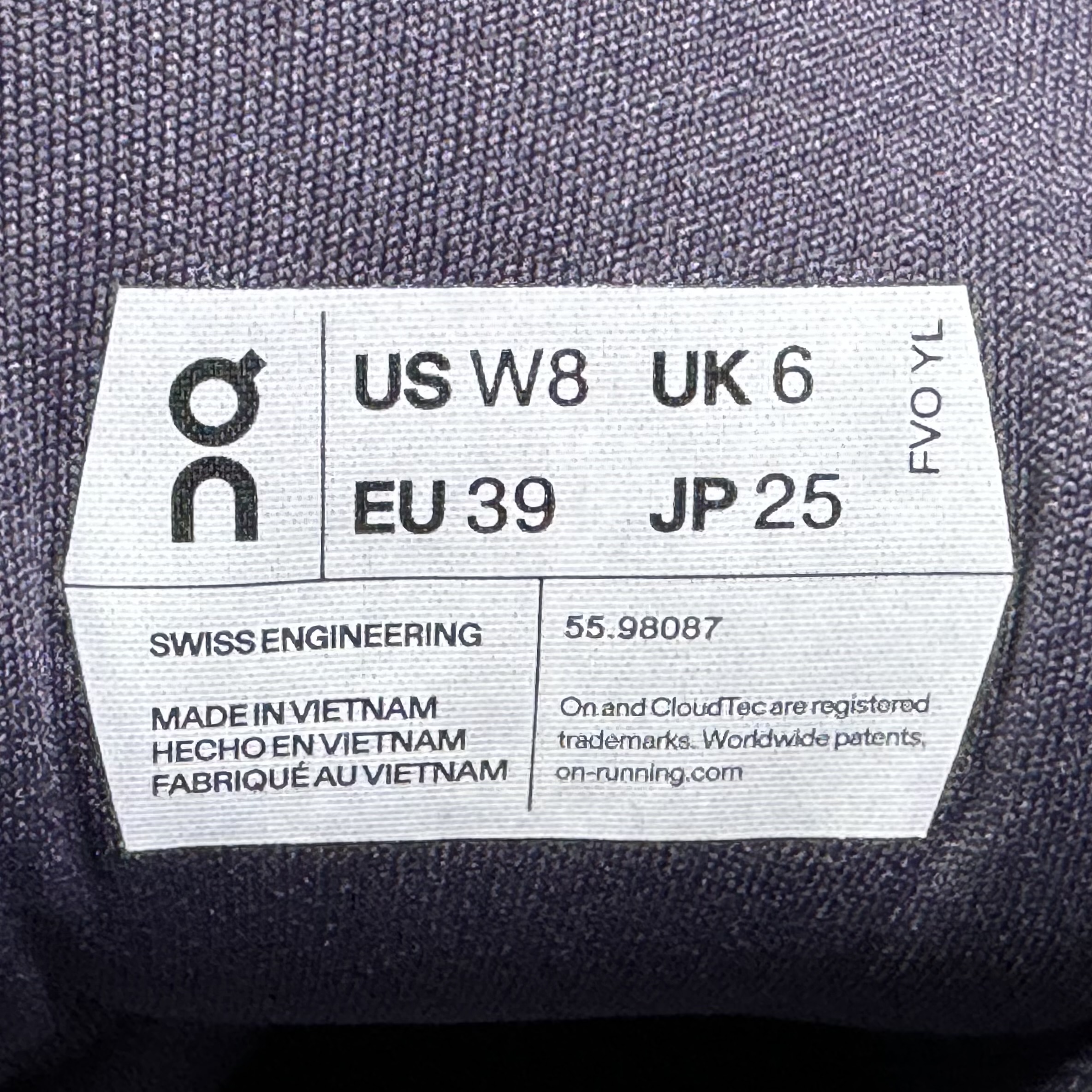 รองเท้าวิ่ง On CloudGo ‘Storm/Magnet’ #มือ2 (W8US) Women