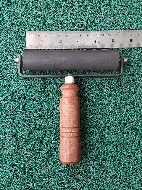 ลูกกลิ้งยาง