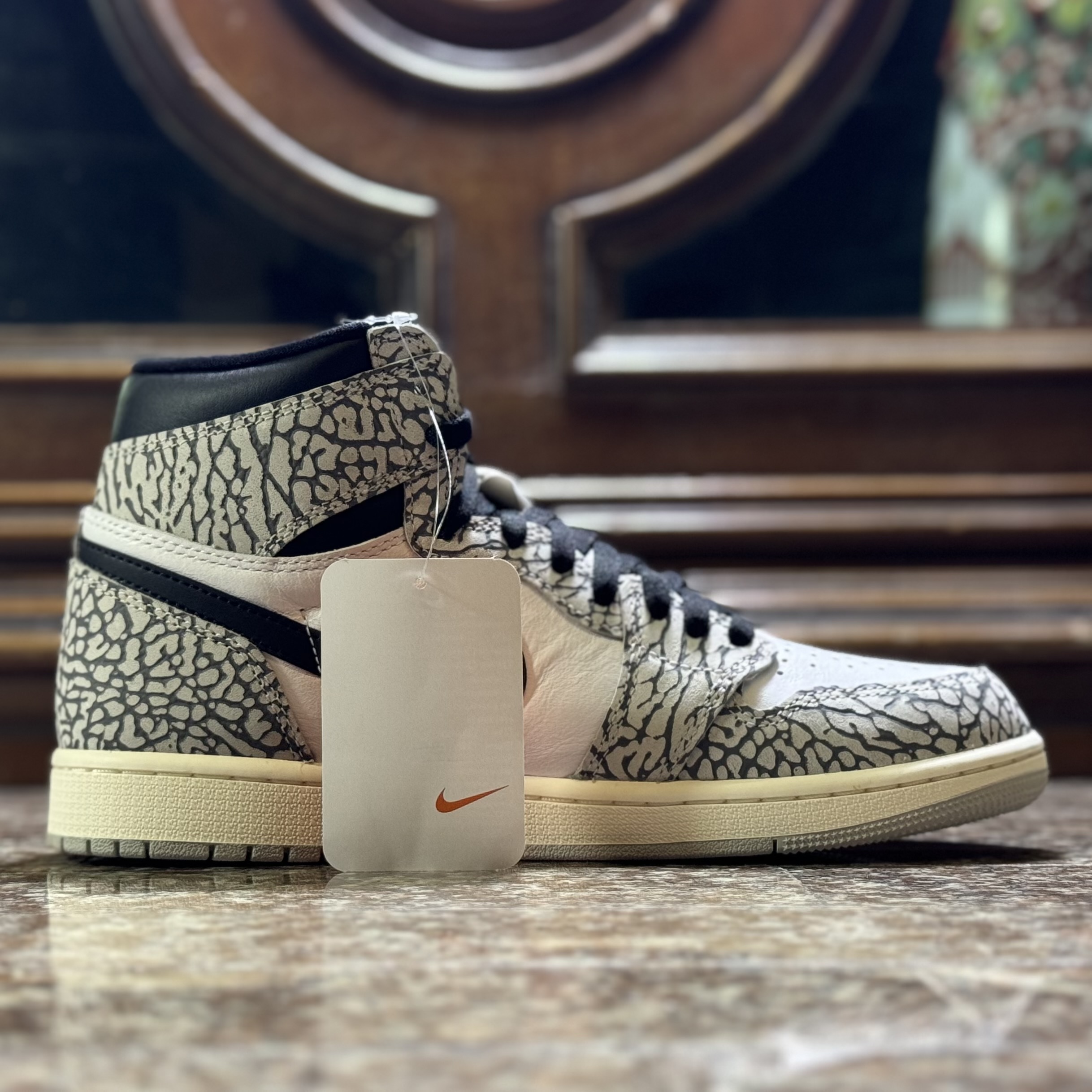 รองเท้า Nike Air Jordan 1 ‘White/Cement’ (M9US)