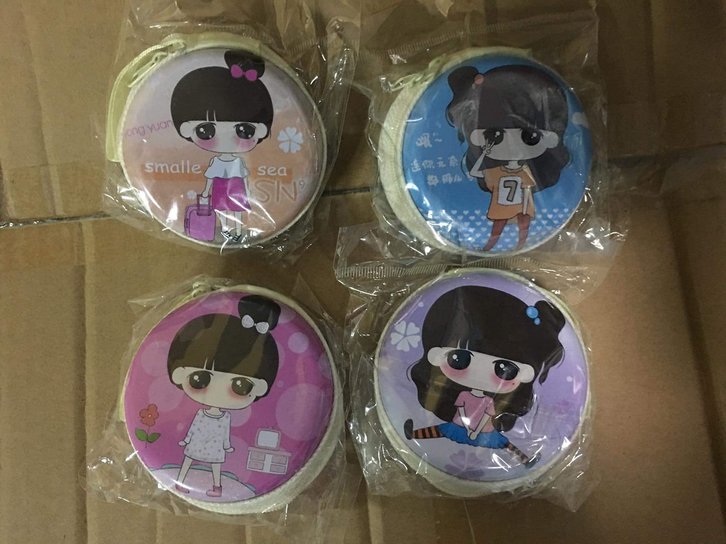 กระเป๋าใส่เหรียญ คละลาย