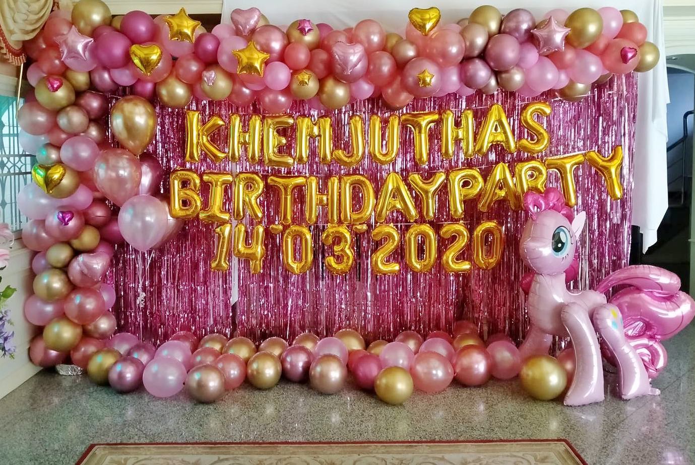 เซทแบลคดรอป Happy Birthday โทนชมพูหวานๆ + Little pony ตัวใหญ่ 1ตัว