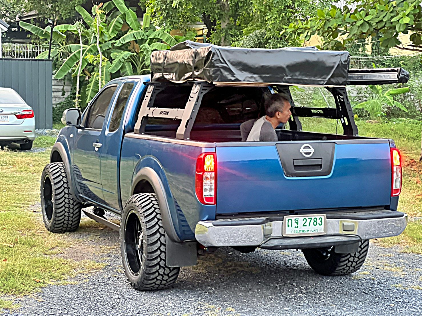 NISSAN_NAVARA_แปลงร่าง ทรงเมกา