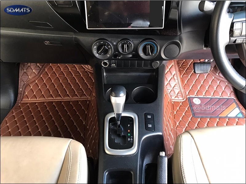 พรมปูพื้นรถยนต์6D TOYOTA REVO CAB พรม6D QX หนังหนานุ่ม เกรดA เต็มคัน (3ชิ้น)