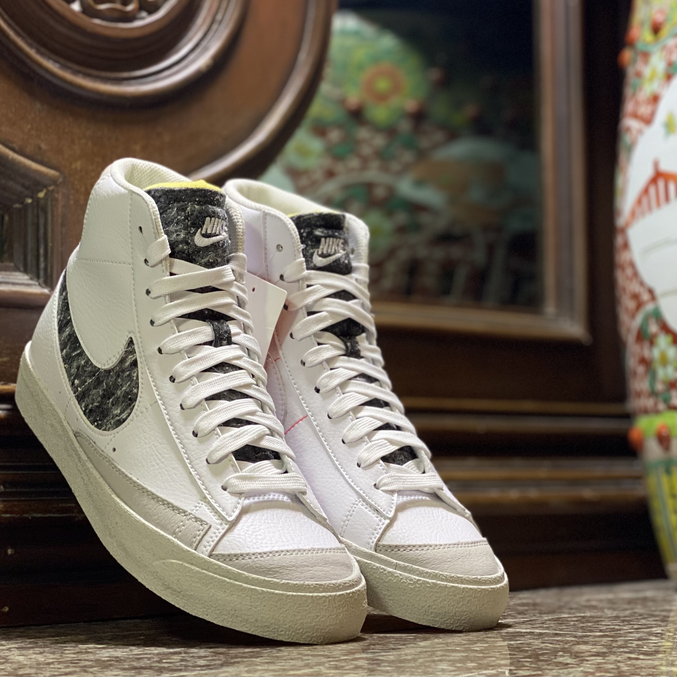 รองเท้า Nike Blazer 77 Mid ‘Vintage’ (M9US)