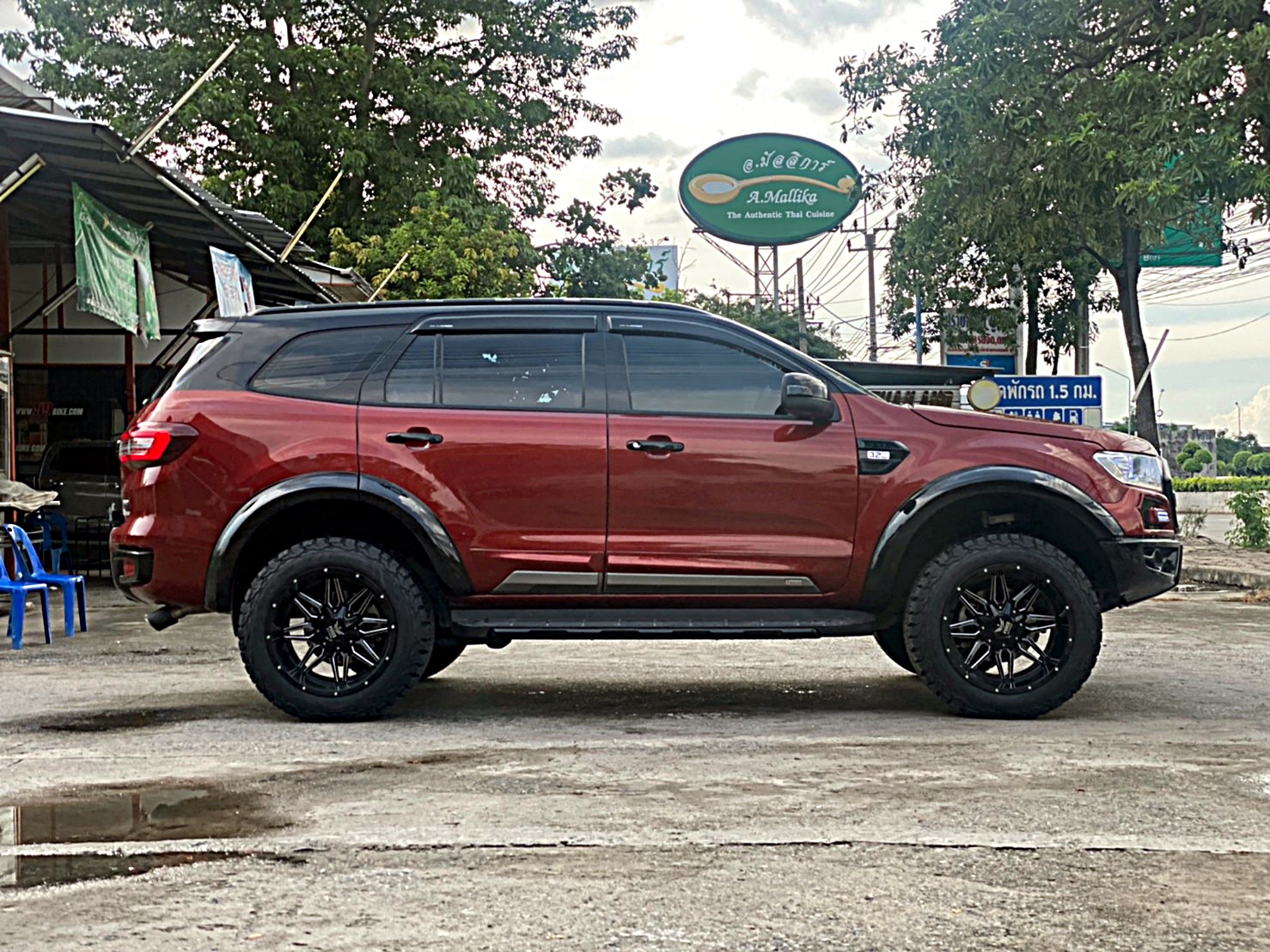 FORD EVEREST จัดทรงเมกาที่ STEP9
