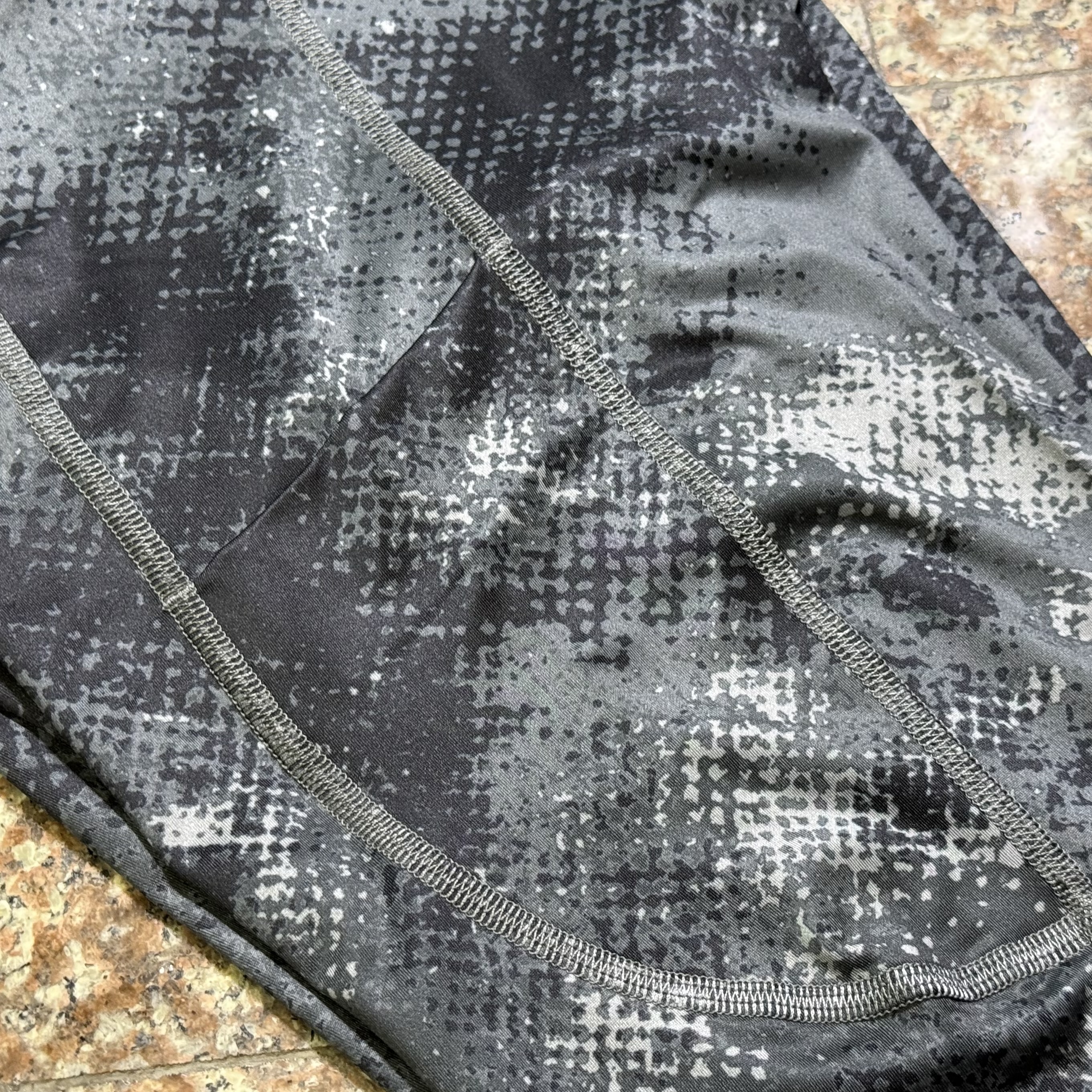 กางเกง Nike Pro ‘CAMO’ Dri-Fit Compression Long Tights (S,L,2XL)