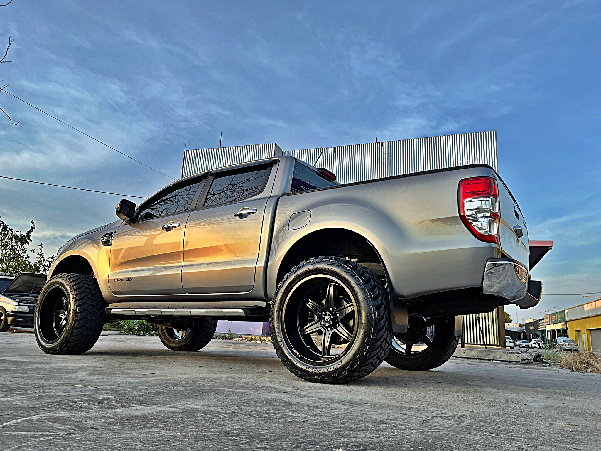 FORD RANGER ล้อ HOSTILE H117 ขอบ22 ที่ STEP9
