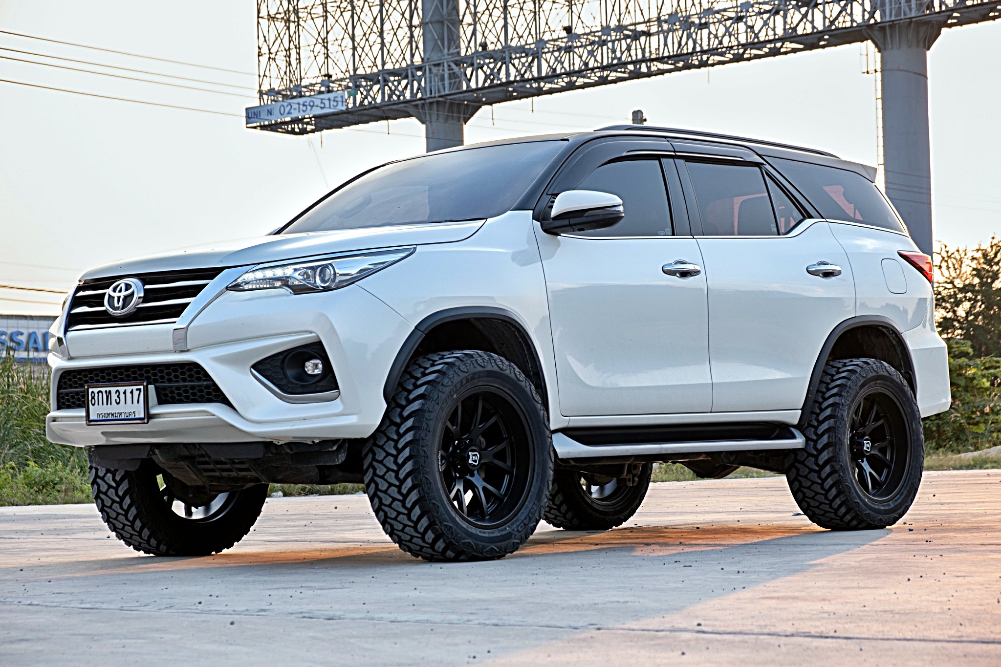 TOYOTA FORTUNER ทรงเมกาที่ STEP9