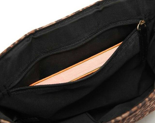 NEXT CLUTCH BAG ลายเสือ