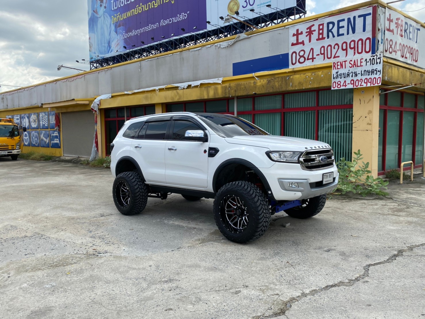 FORD EVEREST ยก6นิ้ว จัด FULLSET ที่ STEP9