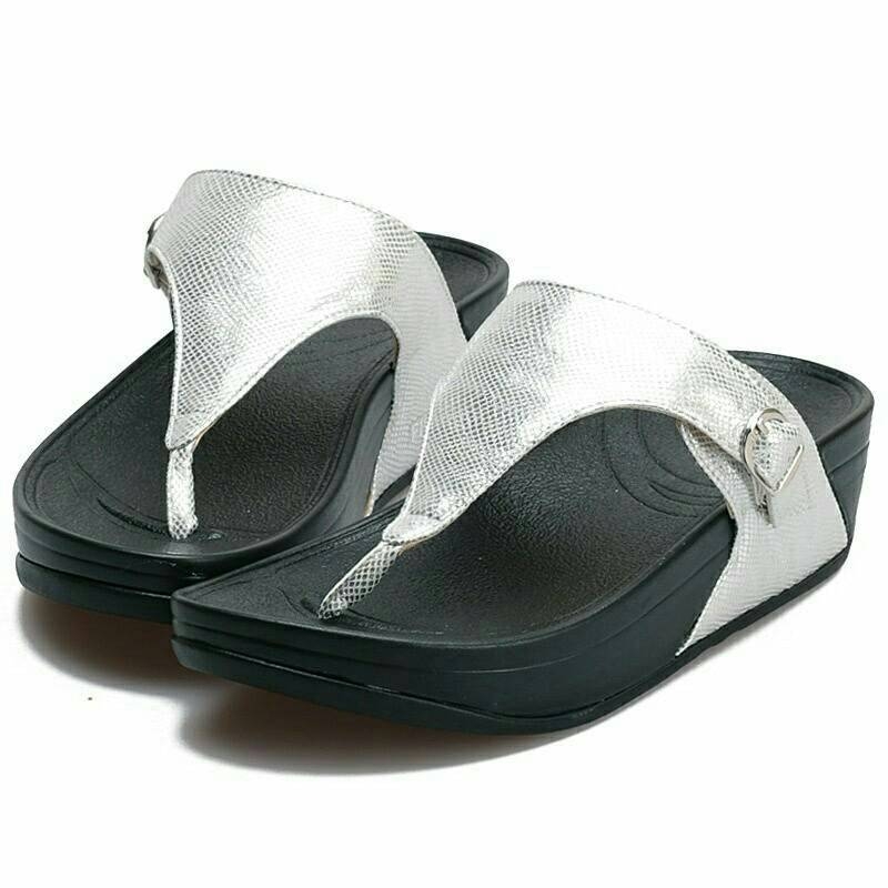 รองเท้าคีบ