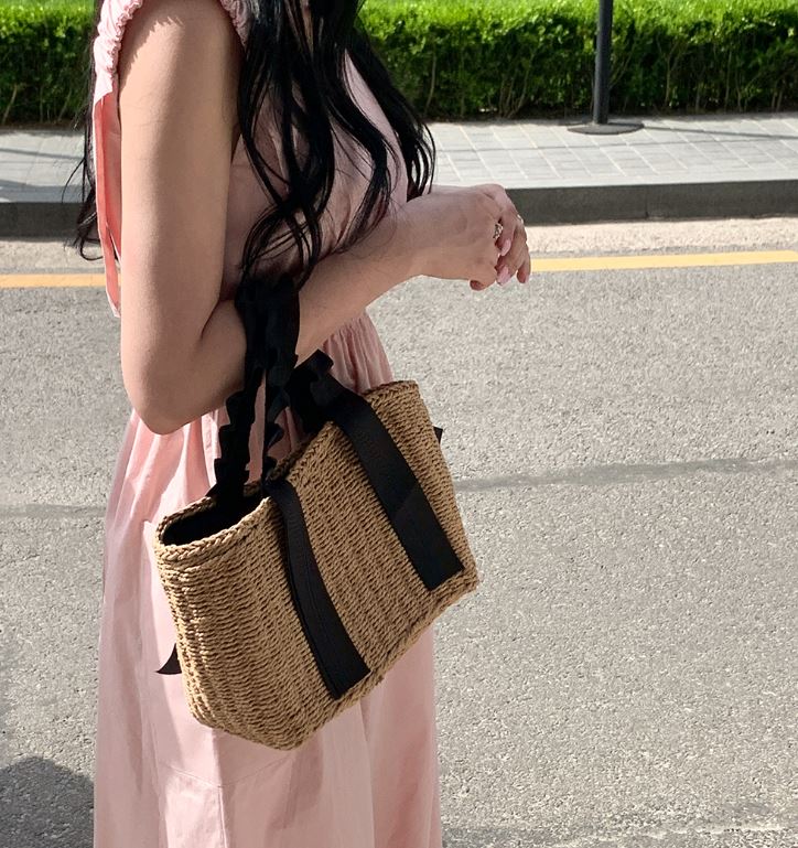 กระเป๋าถือ ผู้หญิง สไตล์เกาหลีมินิมอล🤍