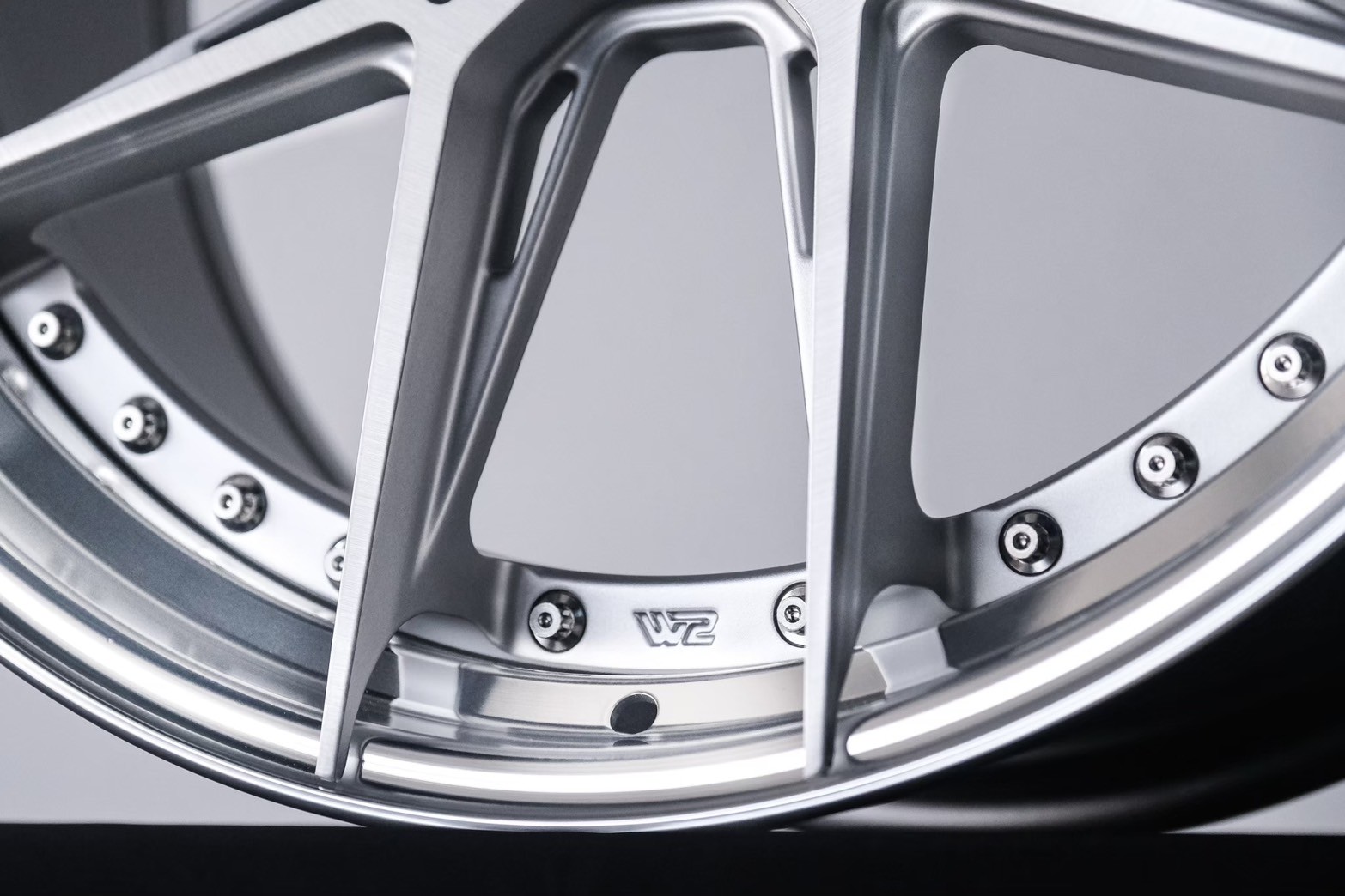 ล้อแท้ W2C ล้อ2ชิ้นขอบ20 ชุดละ 66,000 บาท ที่ STEP9