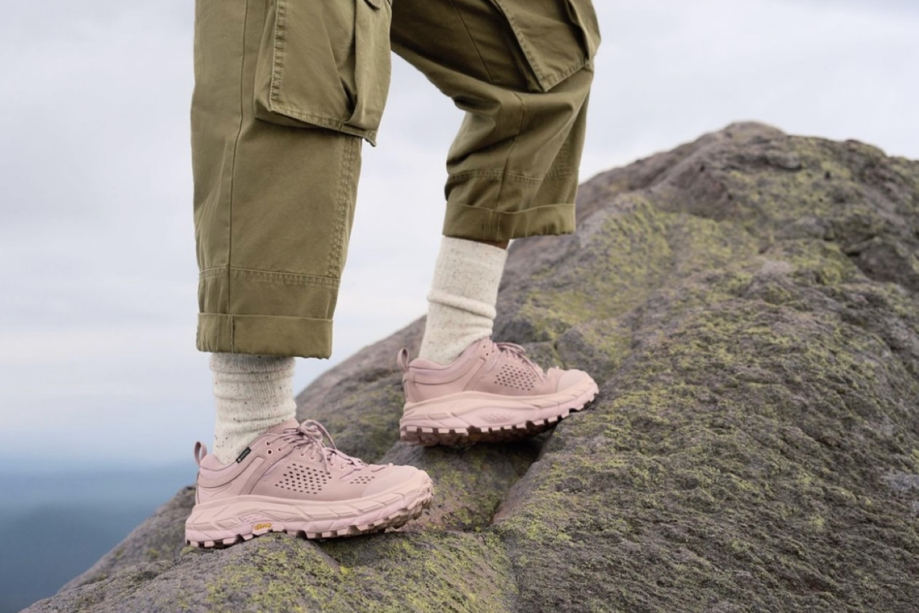 รองเท้า HOKA TOR ULTRA LO ‘EXCLUSIVE’ (M12US)