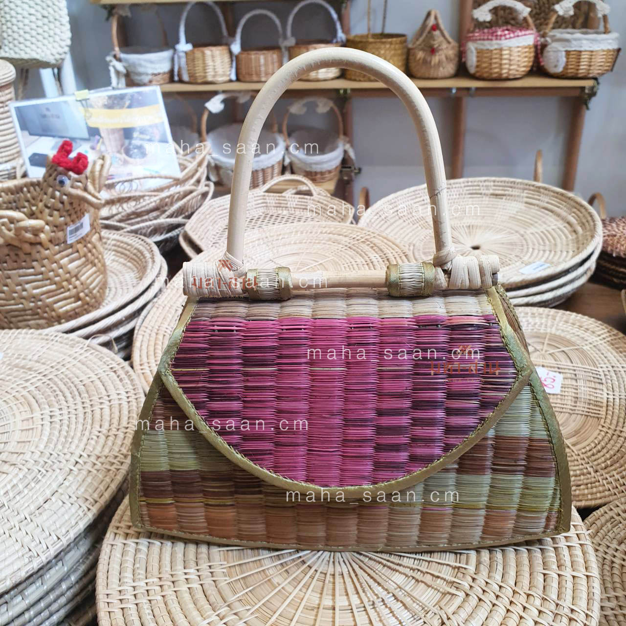 กระเป๋าเสื่อกก หูหวาย คล้องแขนสวยๆ คละแบบ 💖