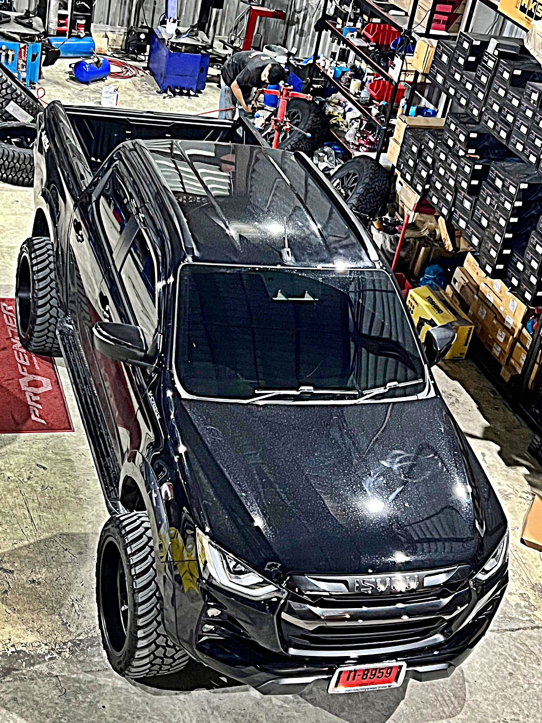 D-MAX ทรงเมกา จัดล้อแท้ HOSTILE ที่ STEP9