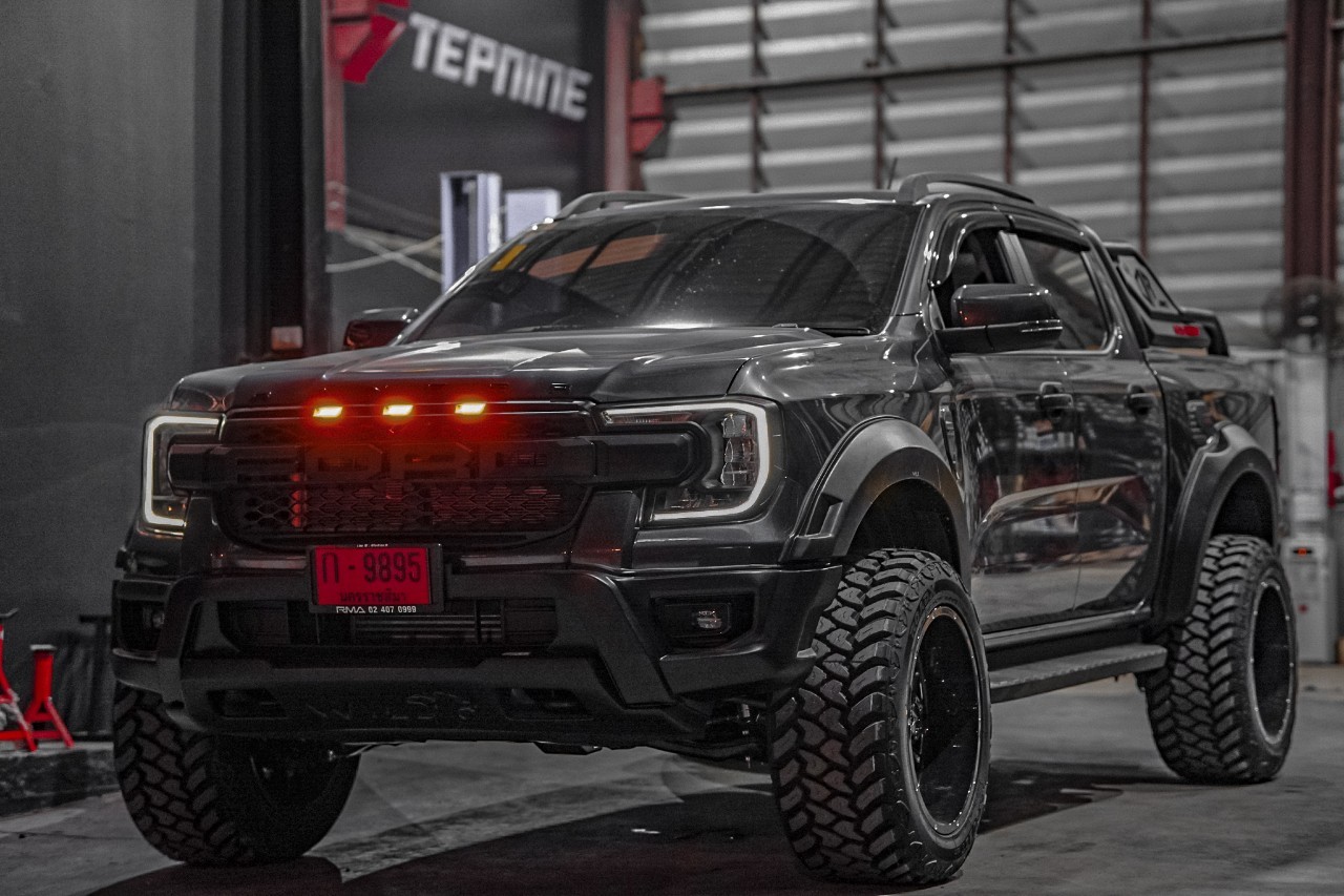 FORD RANGER NEXTGEN แต่งทรงเมกาที่STEP9