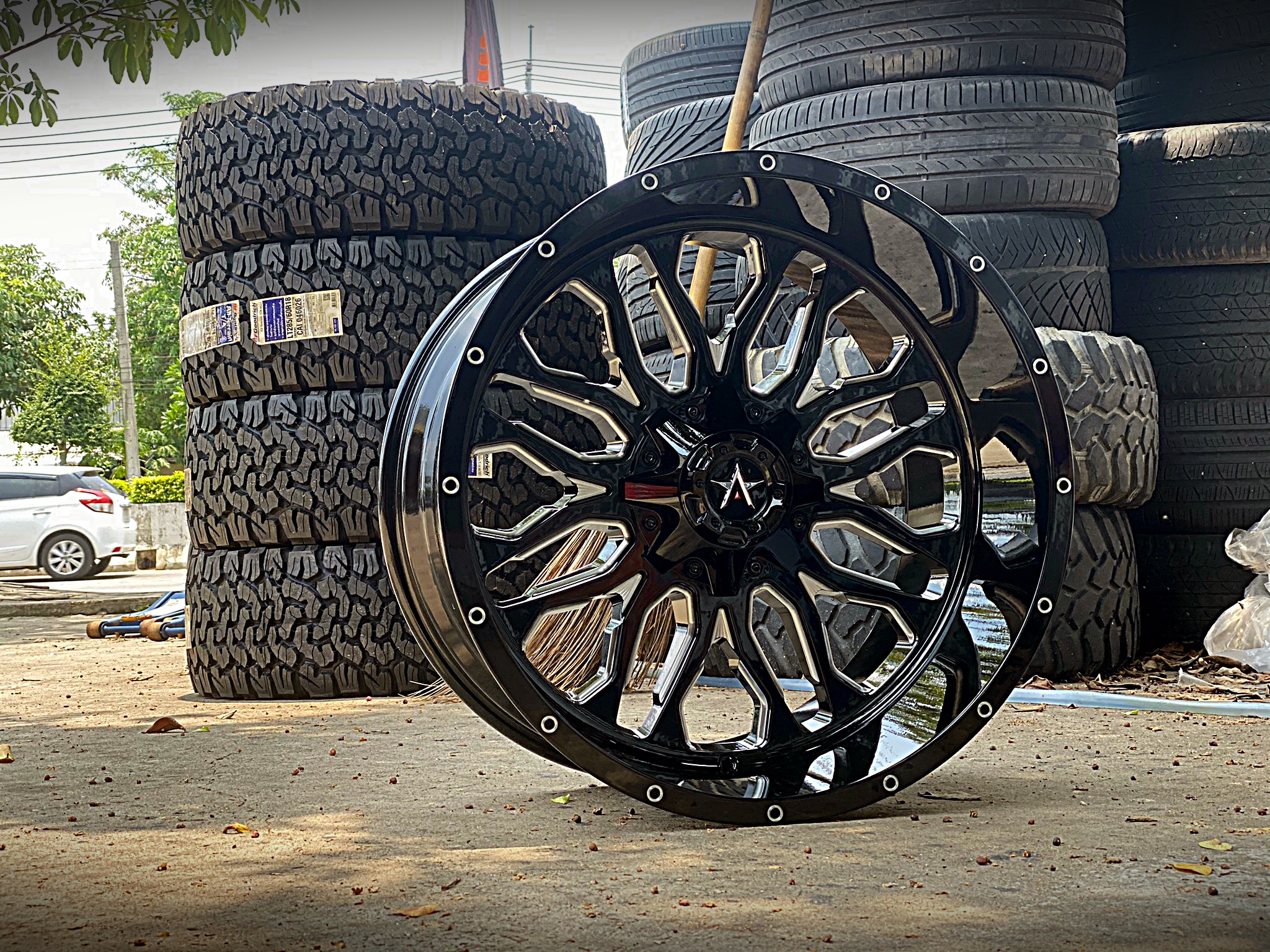 ล้อทรงเมกา ขอบ22 ราคาพิเศษ